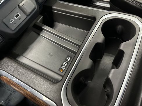 Used 2022 Chevrolet Silverado 3500 High Country image 53