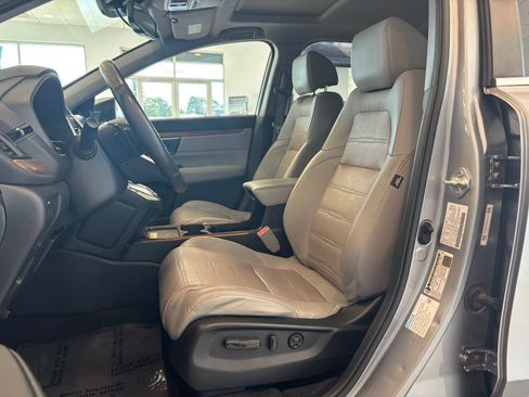 Used 2022 Honda CR-V Touring image 12