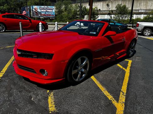 Used 2012 Chevrolet Camaro LT RWD image 3