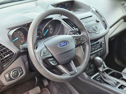 Used 2017 Ford Escape SE image 15