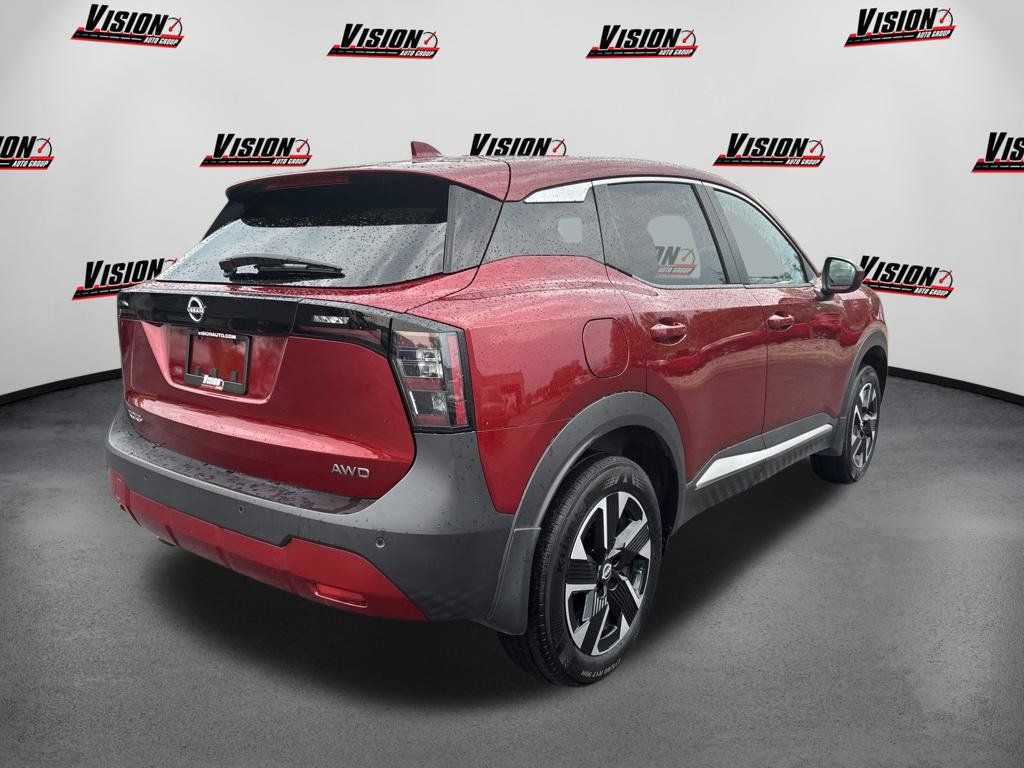 Used 2025 Nissan Kicks SV AWD/4WD image 5