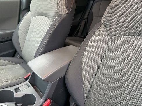 Used 2024 Subaru Crosstrek 2.0i Premium image 19