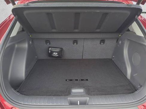 Used 2024 Hyundai Kona Limited FWD image 5