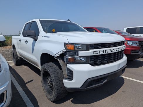 Used 2021 Chevrolet Silverado 1500 Custom AWD/4WD image 3
