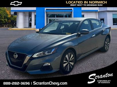 Used 2022 Nissan Altima 2.5 SV