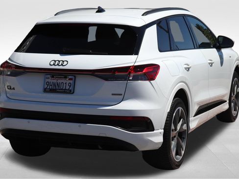 Certified 2023 Audi Q4 e-tron Premium Plus w/ Premium Plus AWD/4WD image 8