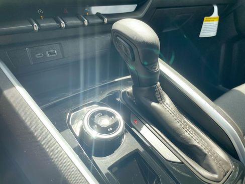 Used 2025 Chevrolet Colorado Trail Boss image 47