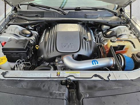 Used 2010 Dodge Challenger R/T image 22