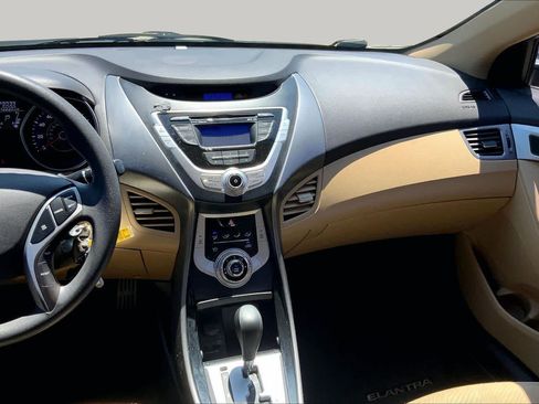 Used 2012 Hyundai Elantra GLS w/ Preferred Pkg 3 FWD image 4