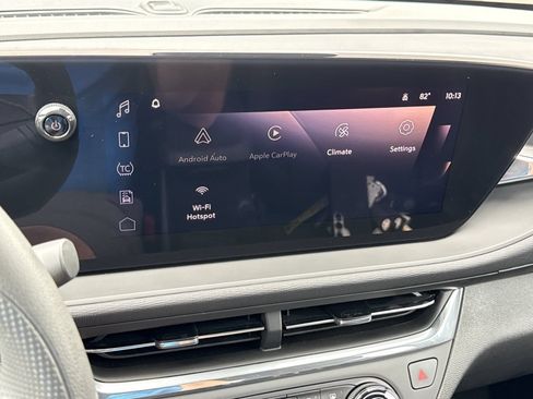 Used 2025 Buick Envista Preferred FWD image 20