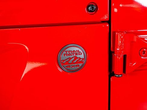 Used 2020 Jeep Wrangler Unlimited Rubicon w/ Dual Top Group image 23