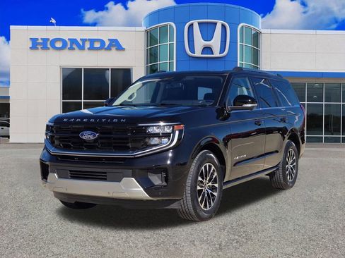 Used 2025 Ford Expedition Platinum AWD/4WD image 7