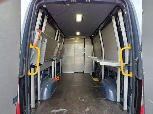 Used 2019 Mercedes-Benz Sprinter 144 image 11