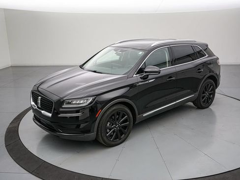 Used 2023 Lincoln Nautilus Reserve w/ Monochromatic Package AWD/4WD image 8