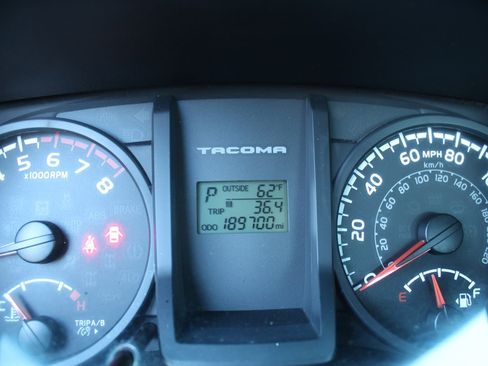 Used 2016 Toyota Tacoma 2WD Access Cab image 20