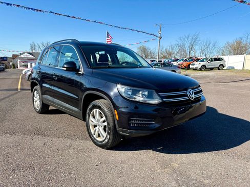 Used 2017 Volkswagen Tiguan S image 7