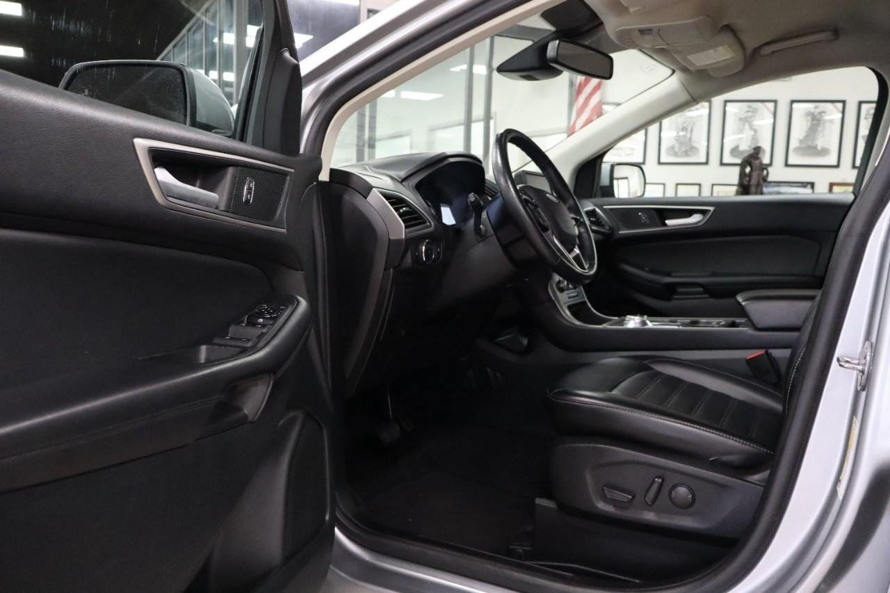Used 2024 Ford Edge SEL AWD/4WD image 9