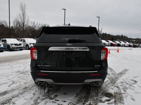 Used 2023 Ford Explorer Platinum w/ Technology Package image 5