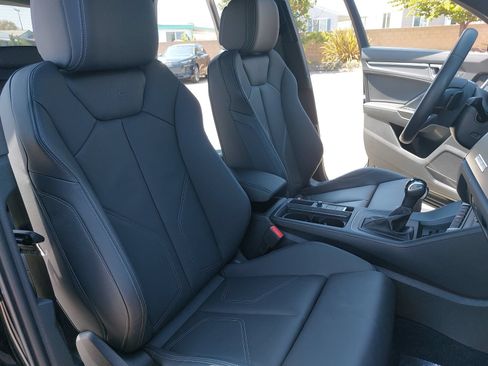 Certified 2025 Audi Q3 2.0T Premium w/ Convenience Package AWD/4WD image 10
