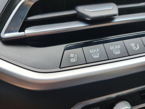 Used 2021 BMW X5 sDrive40i w/ M Sport Package RWD image 20