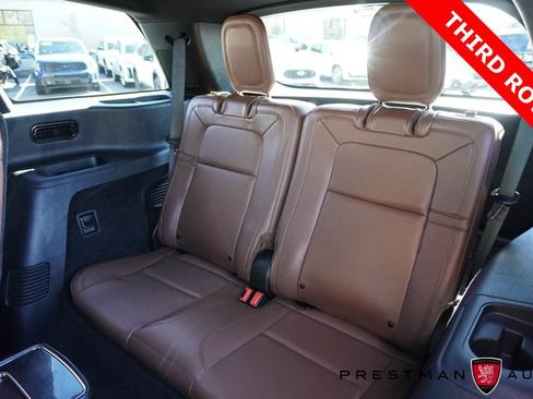 Used 2024 Lincoln Aviator Reserve w/ Equipment Group 201A AWD/4WD image 4