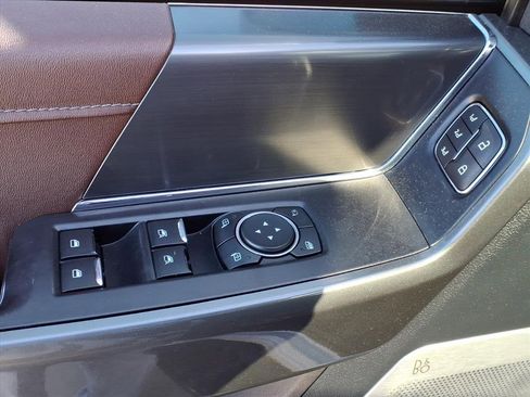 Used 2022 Ford F150 Lariat w/ Equipment Group 502A High image 21