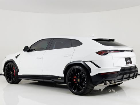 Used 2024 Lamborghini Urus S AWD/4WD image 5