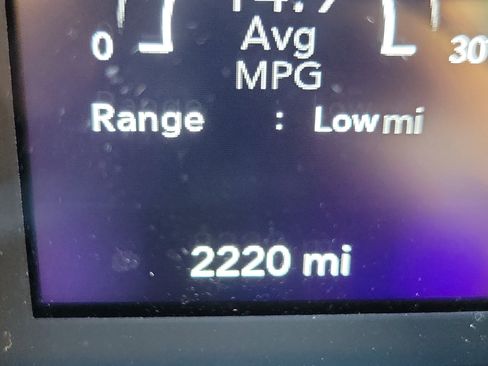 Used 2025 Jeep Wrangler Sport image 29