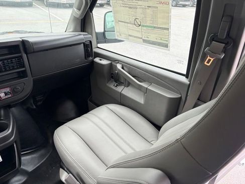 New 2026 GMC Savana 2500 w/ Driver Convenience Package RWD image 30