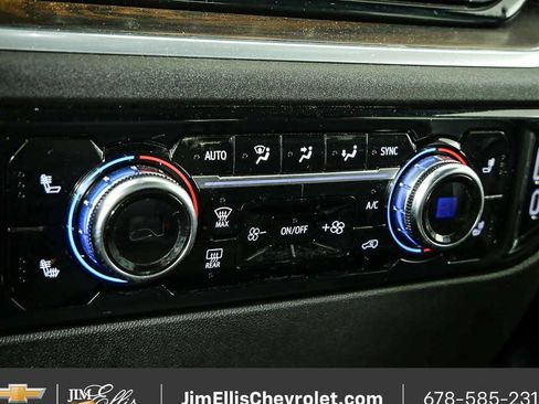 Certified 2025 GMC Sierra 1500 SLT AWD/4WD image 16