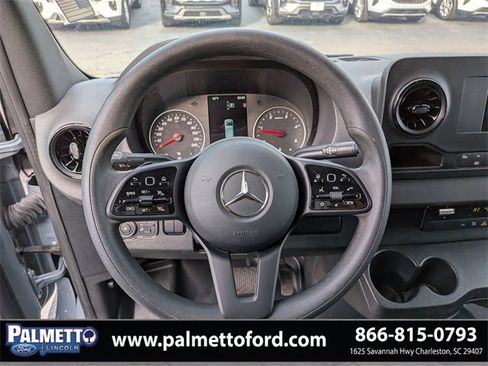 Used 2024 Mercedes-Benz Sprinter 2500 image 17