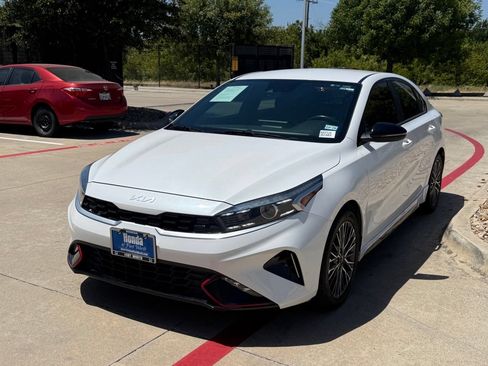 Used 2023 Kia Forte GT-Line FWD image 1