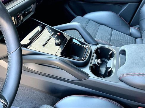 Used 2025 Porsche Cayenne GTS image 16