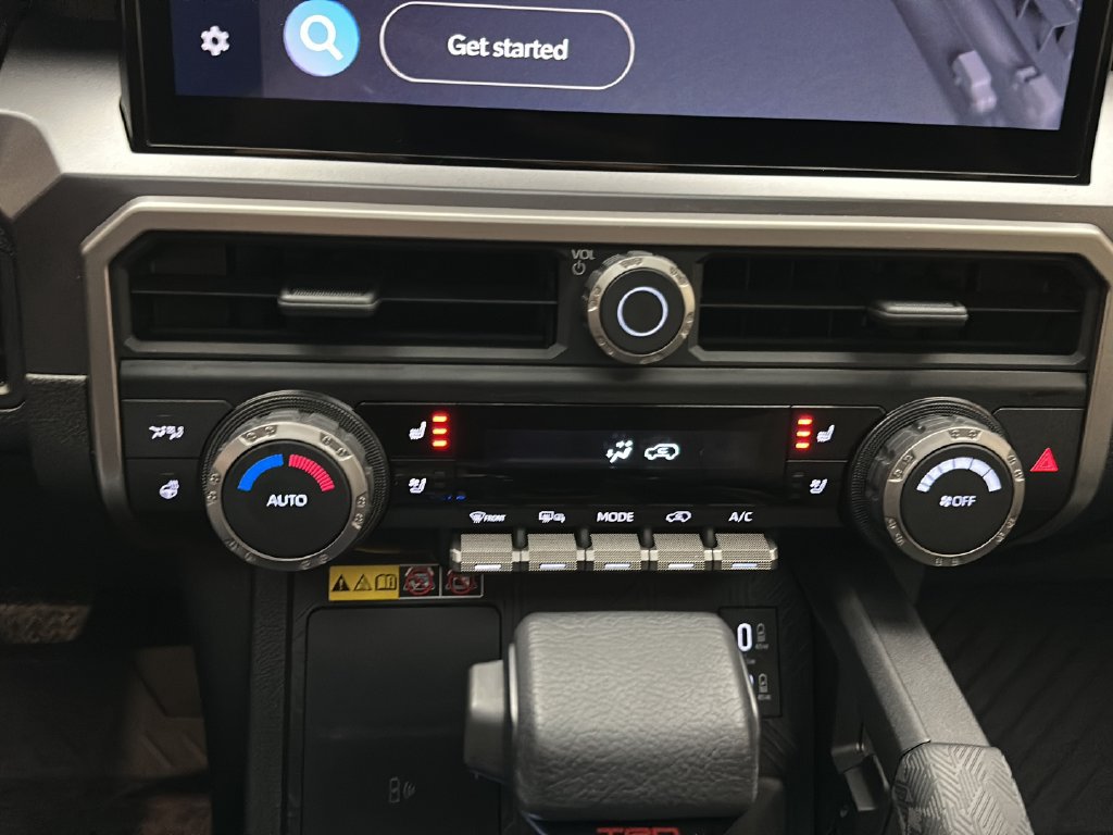 Used 2025 Toyota 4Runner TRD Off-Road Premium AWD/4WD image 31
