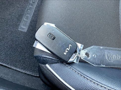 Used 2022 Kia Forte GT-Line w/ GT-Line Technology Package FWD image 35