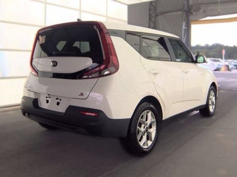 Used 2021 Kia Soul S FWD image 3