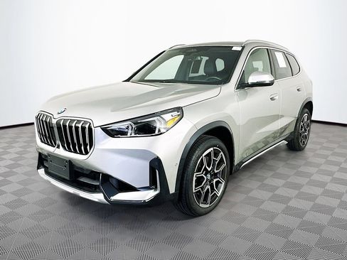 Used 2025 BMW X1 xDrive28i AWD/4WD image 4