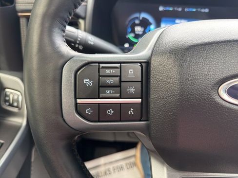 Used 2023 Ford F150 Lightning 4x4 SuperCrew image 26