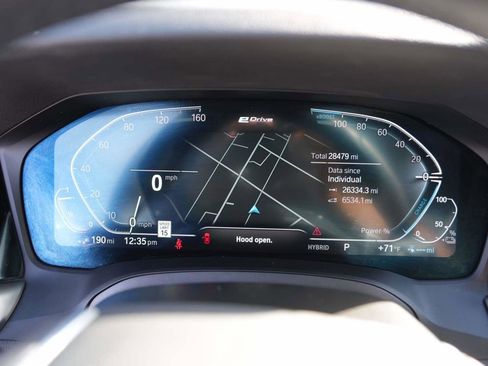 Used 2021 BMW 330e w/ Convenience Package image 18