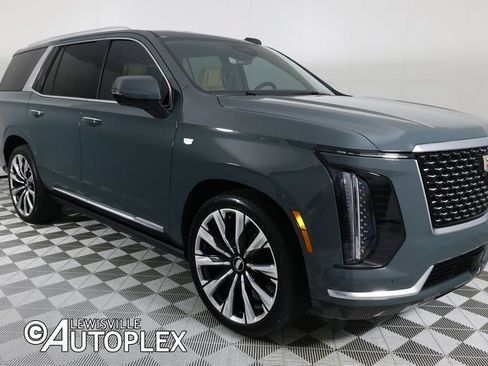 Used 2026 Cadillac Escalade Luxury w/ Touring Package AWD/4WD image 3