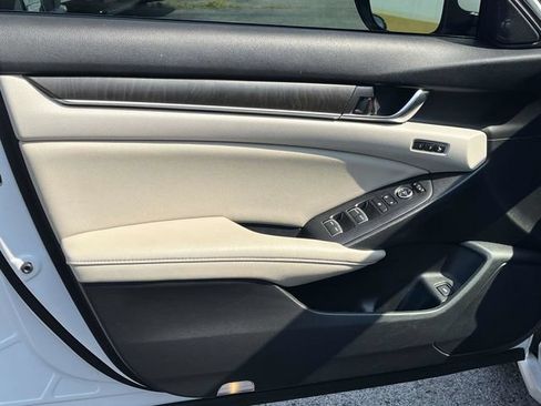 Used 2020 Honda Accord EX-L image 15
