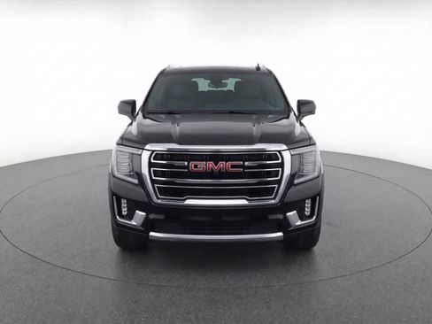 Used 2023 GMC Yukon SLT w/ SLT Premium Package image 6