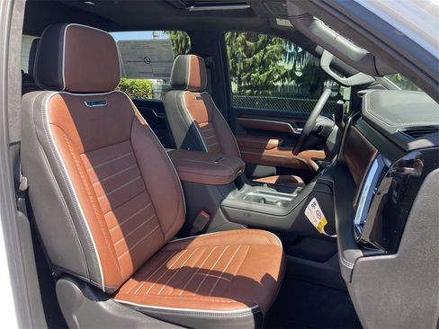 New 2025 GMC Sierra 3500 Denali Ultimate image 29