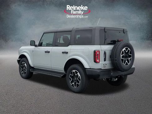 New 2026 Ford Bronco Outer Banks image 15