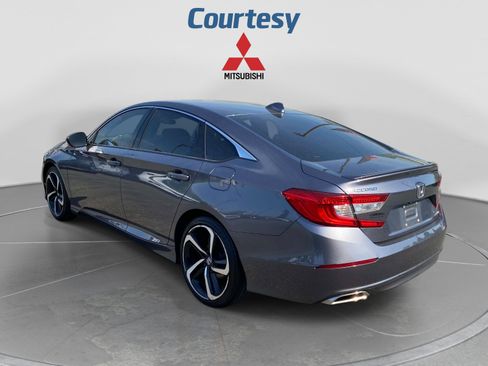 Used 2019 Honda Accord Sport image 3