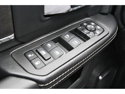 Used 2025 RAM 2500 Laramie image 18