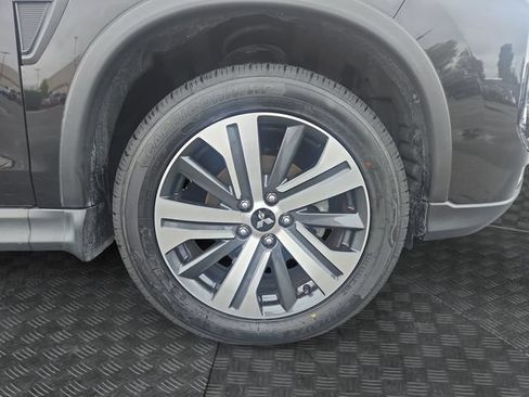 Used 2023 Mitsubishi Outlander Sport ES AWD/4WD image 35