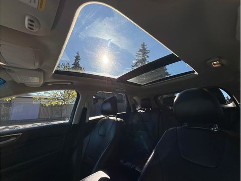 Used 2019 Ford Edge Titanium w/ Equipment Group 301A image 16