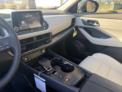 New 2026 Nissan Rogue SV image 22