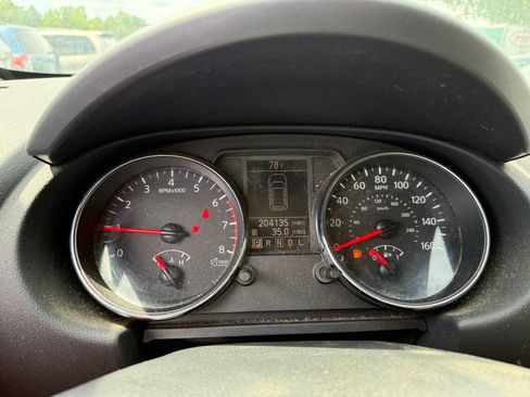 Used 2011 Nissan Rogue S FWD image 18